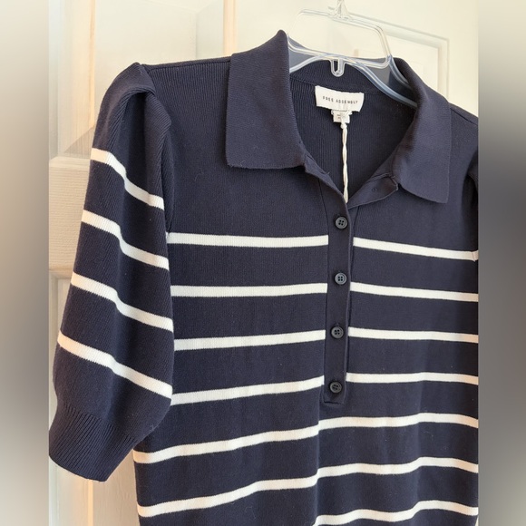 Navy and White Striped V-Neck Sweater by Free Assembly - Picture 2 of 10